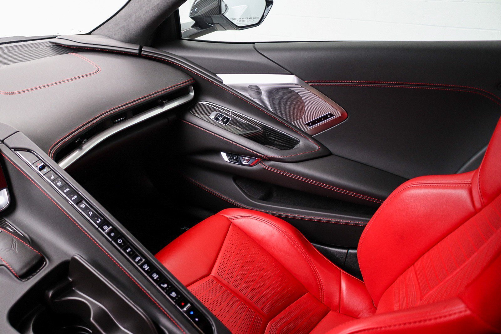 Used 2021 Chevrolet Corvette Stingray Premium Conv w/ Z51 Performance Package RWD image 30