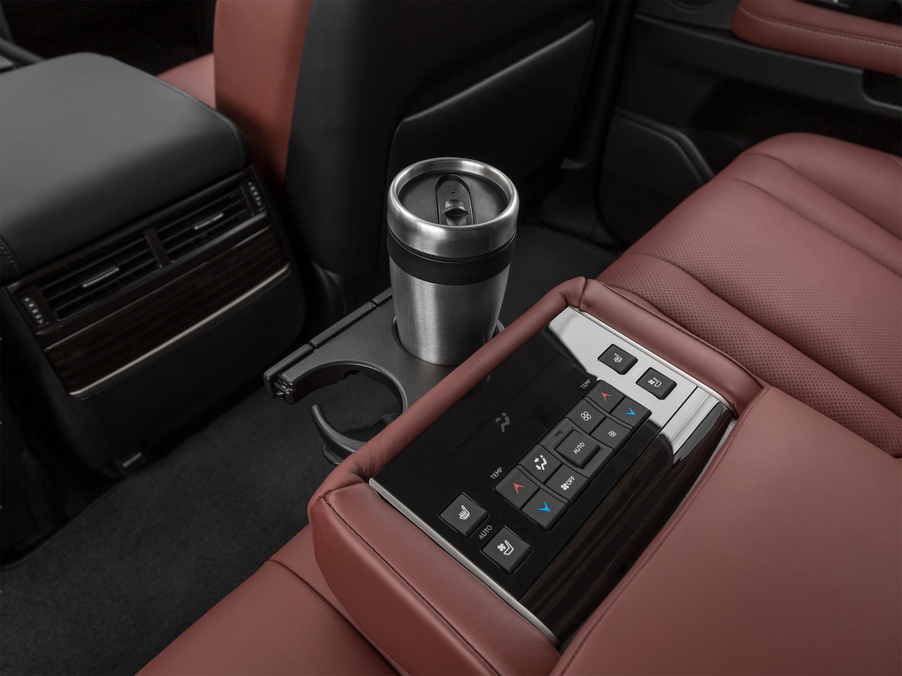 Used 2021 Lexus LX 570 4WD w/ Luxury Package image 37