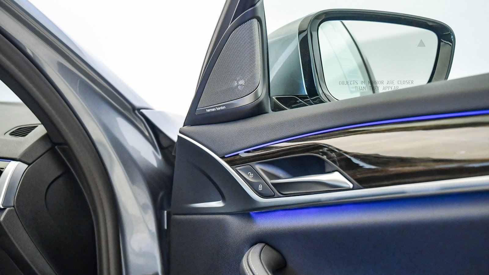 Certified 2022 BMW 530e 530e iPerformance w/ Premium Package image 18