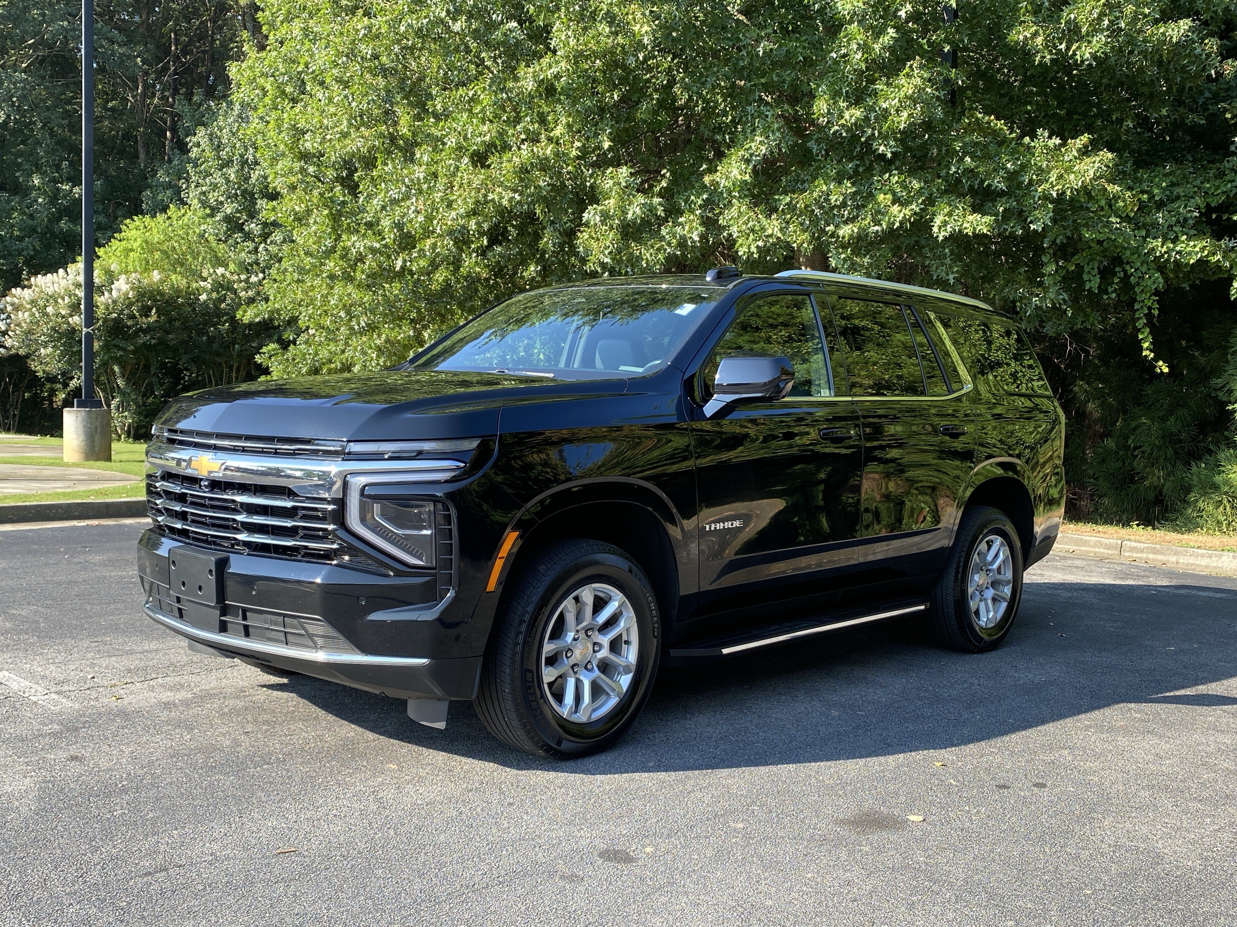 Used 2025 Chevrolet Tahoe LT AWD/4WD image 5