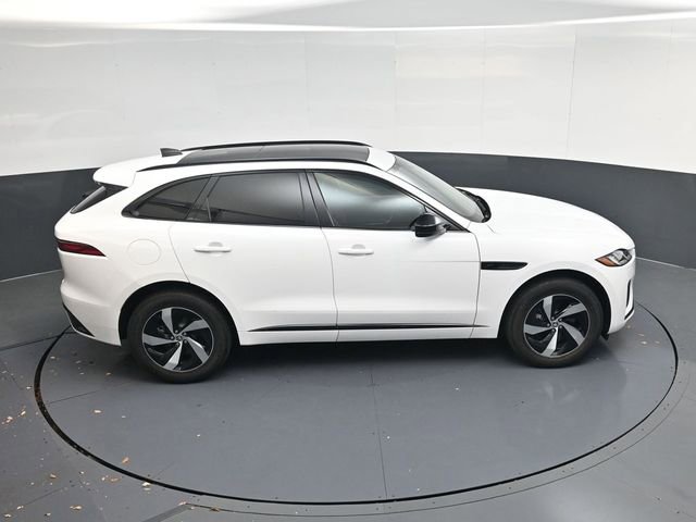 Used 2025 Jaguar F-PACE R-Dynamic S image 43