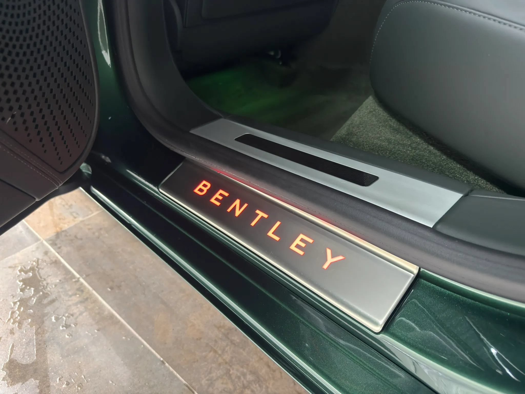 Used 2022 Bentley Flying Spur V8 AWD/4WD image 51