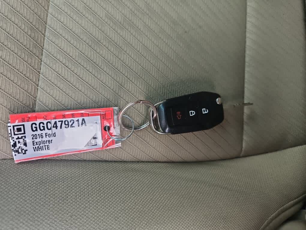 Used 2016 Ford Explorer FWD image 21