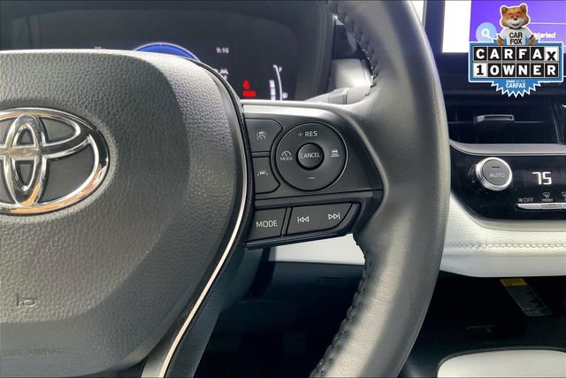 Used 2025 Toyota Corolla SE w/ SE Premium Package image 19