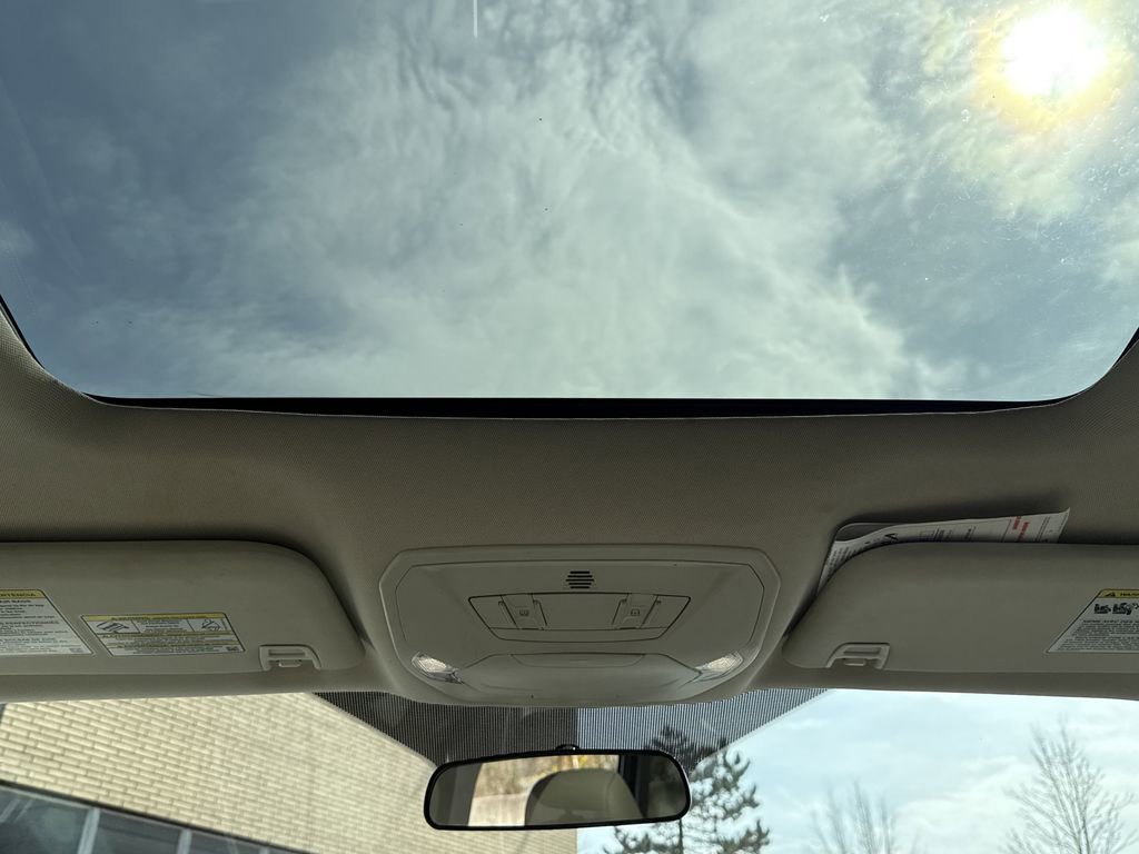 Used 2019 Ford Escape SEL image 15