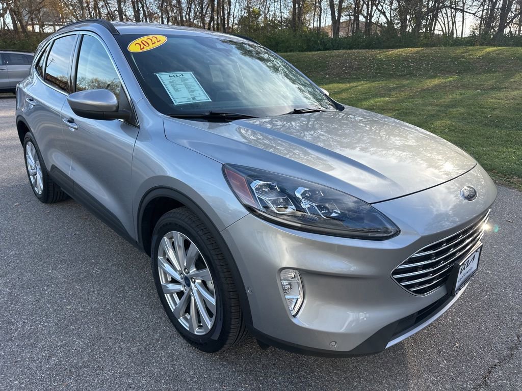 Used 2022 Ford Escape Titanium w/ Titanium Elite Package image 3