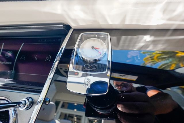 Used 2018 Rolls-Royce Dawn image 85