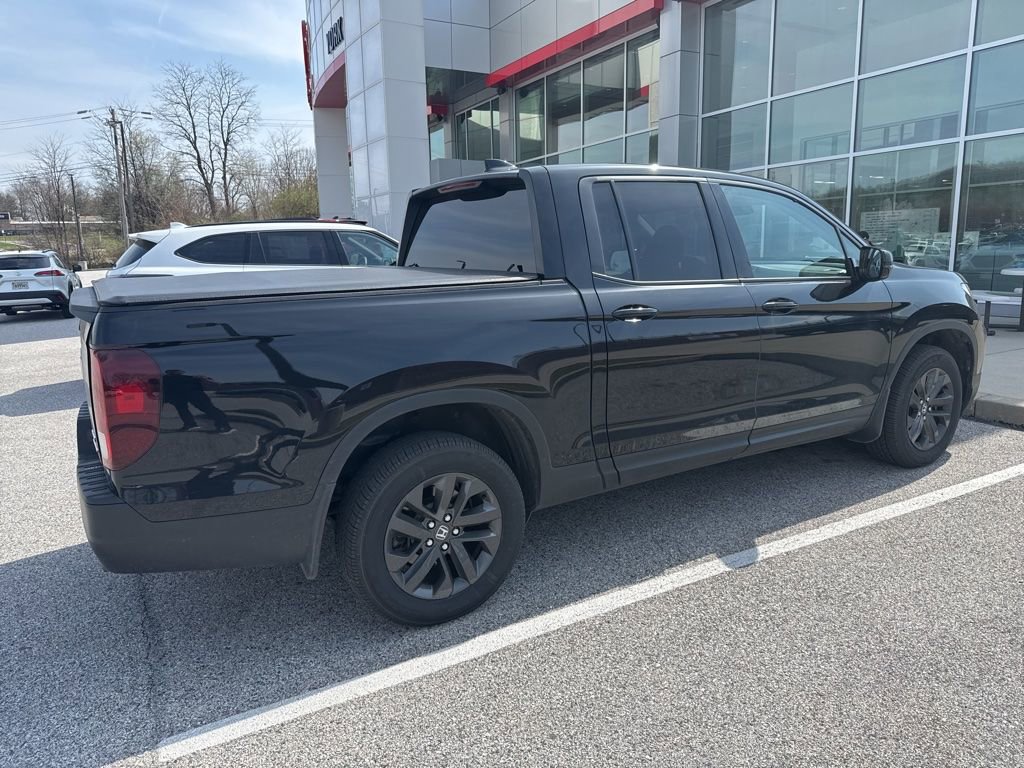 Used 2023 Honda Ridgeline Sport image 2
