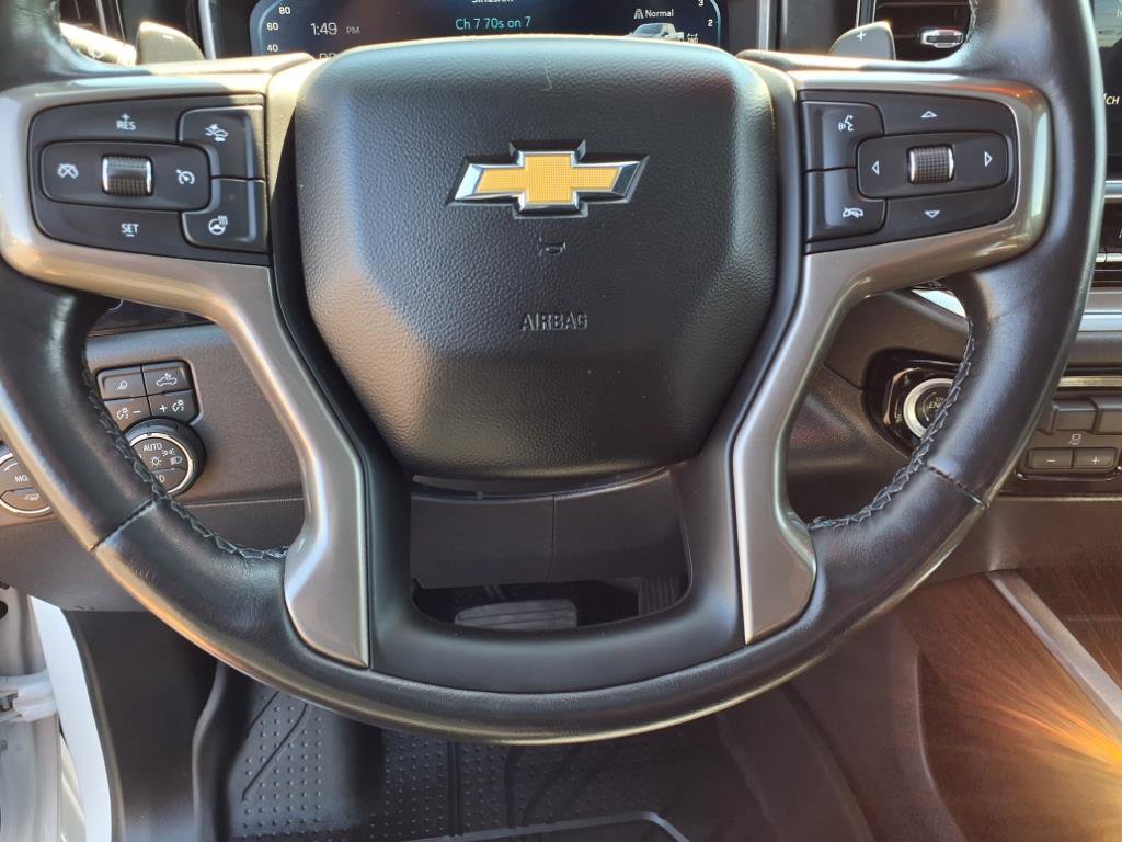 Used 2022 Chevrolet Silverado 1500 High Country w/ Technology Package image 15