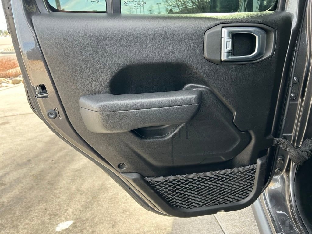 Used 2022 Jeep Gladiator Sport image 26