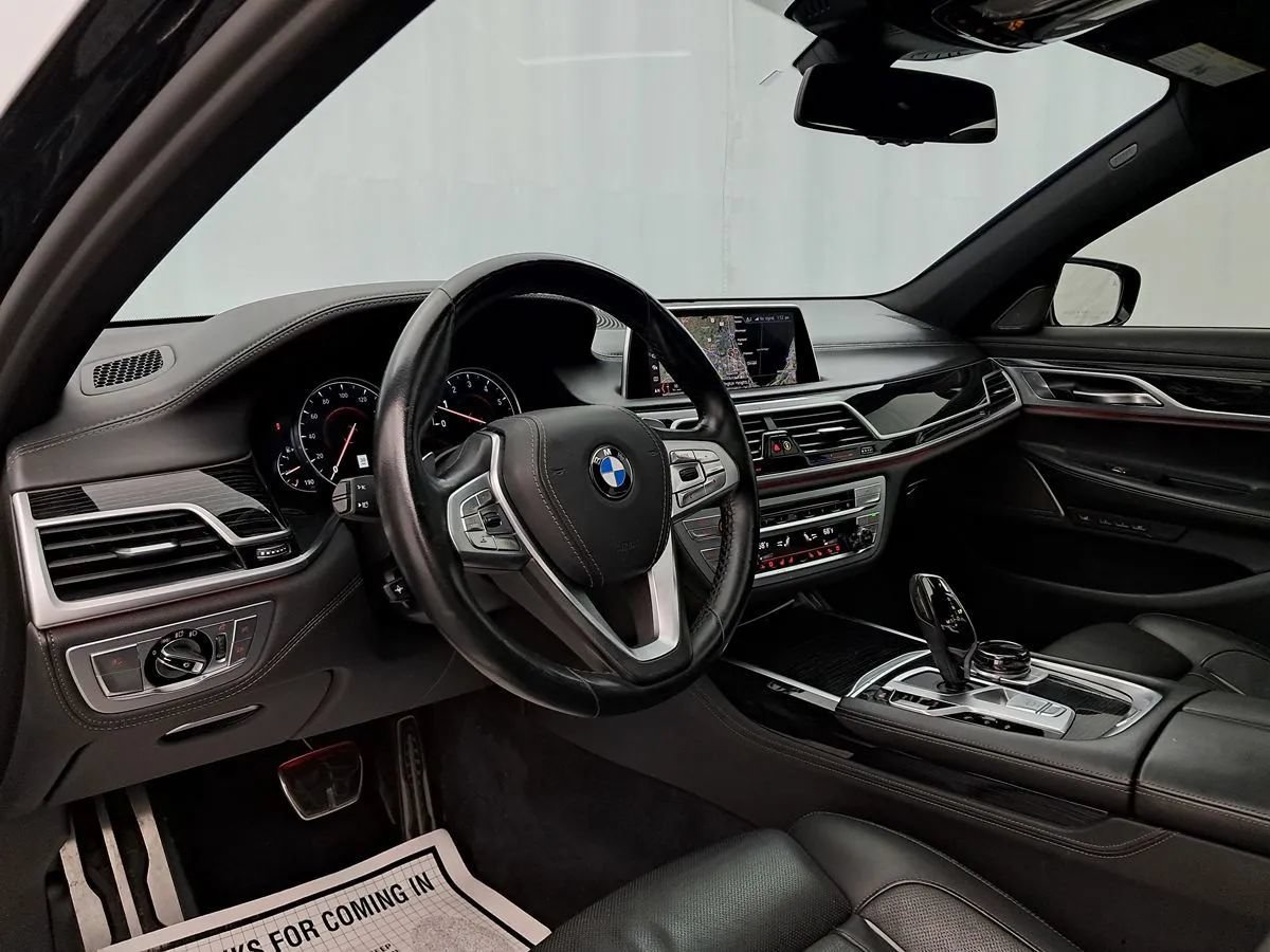 Used 2019 BMW 750i xDrive w/ Executive Package AWD/4WD image 5