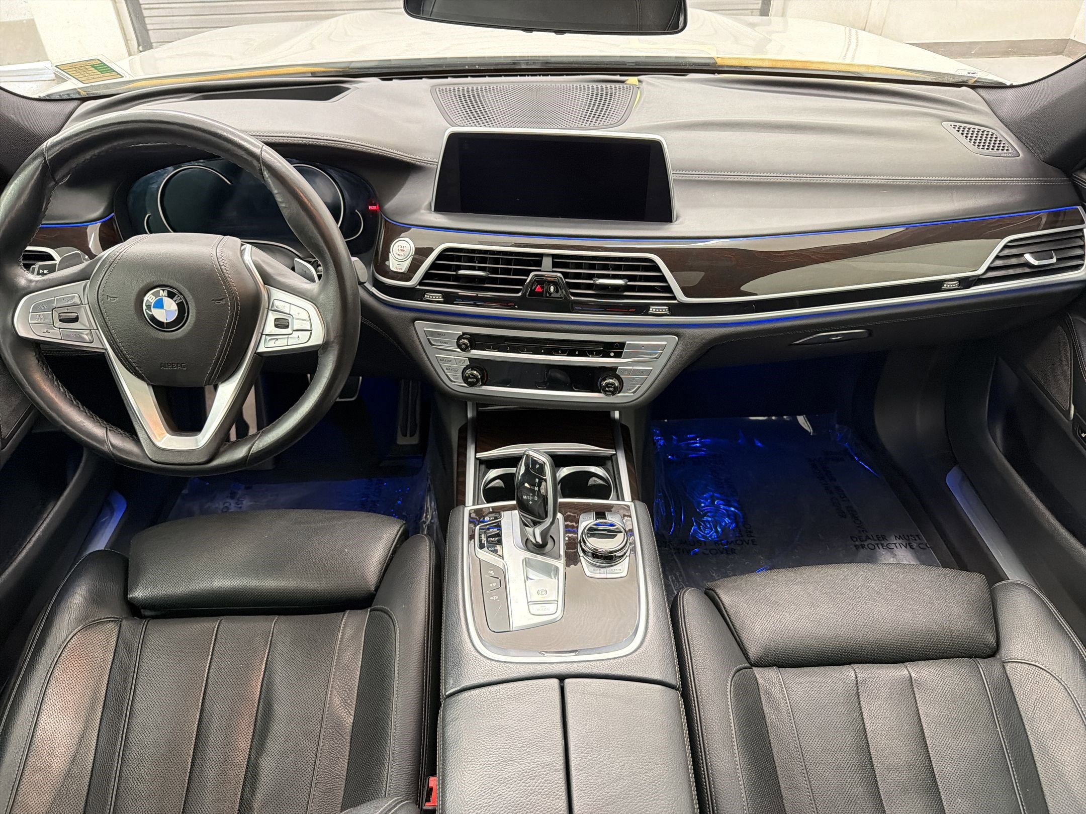Used 2019 BMW 740i w/ Executive Package RWD image 14