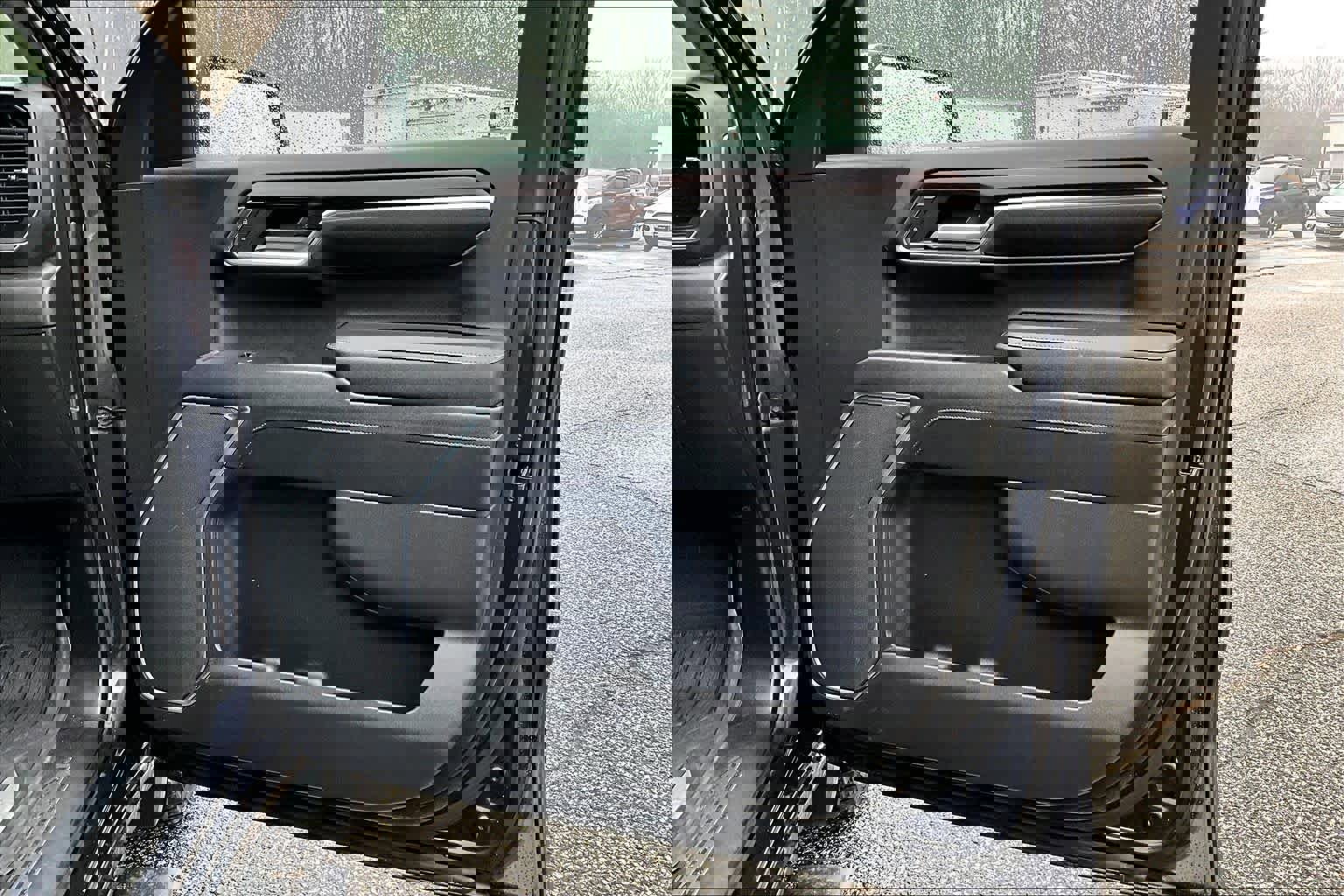 Used 2024 GMC Sierra 1500 SLT image 23