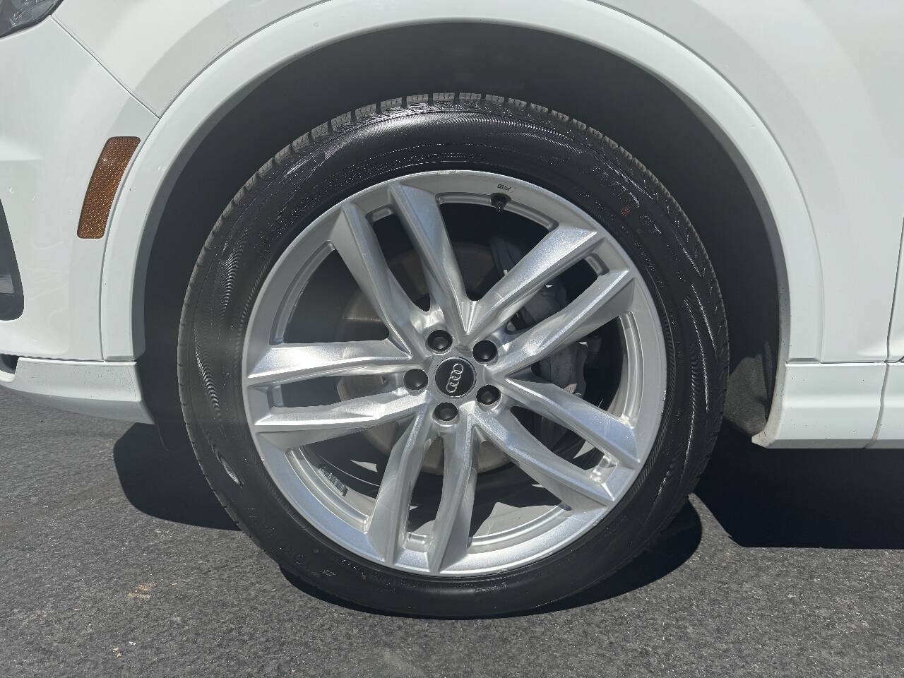 Used 2017 Audi Q7 3.0T Prestige w/ Prestige Package AWD/4WD image 30