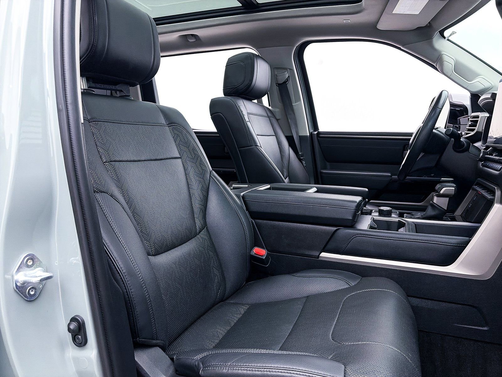 Used 2024 Toyota Tundra Limited image 37