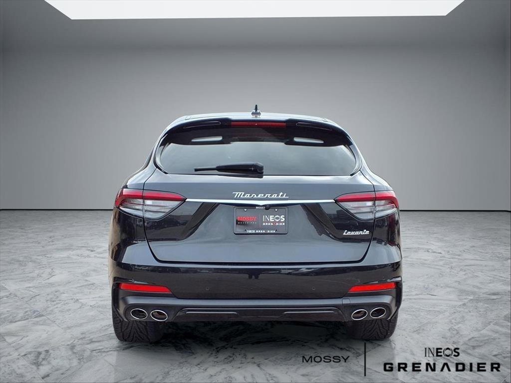 Used 2023 Maserati Levante Modena image 6