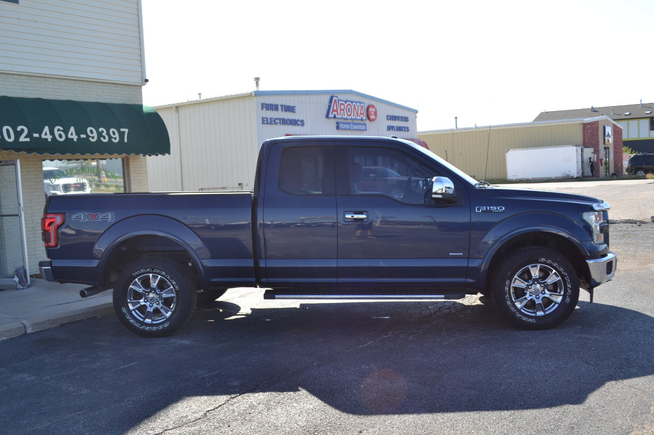 Used 2017 Ford F150 Lariat w/ Equipment Group 502A Luxury image 10
