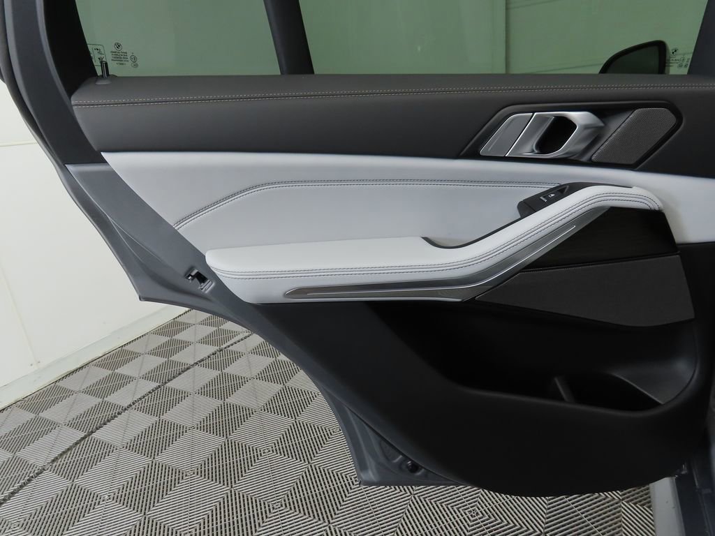 New 2026 BMW X5 sDrive40i w/ M Sport Package image 26