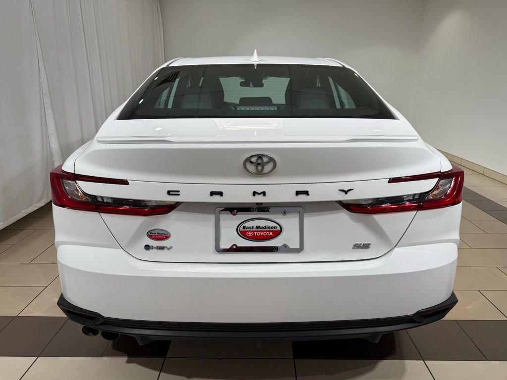 Certified 2025 Toyota Camry SE FWD image 4