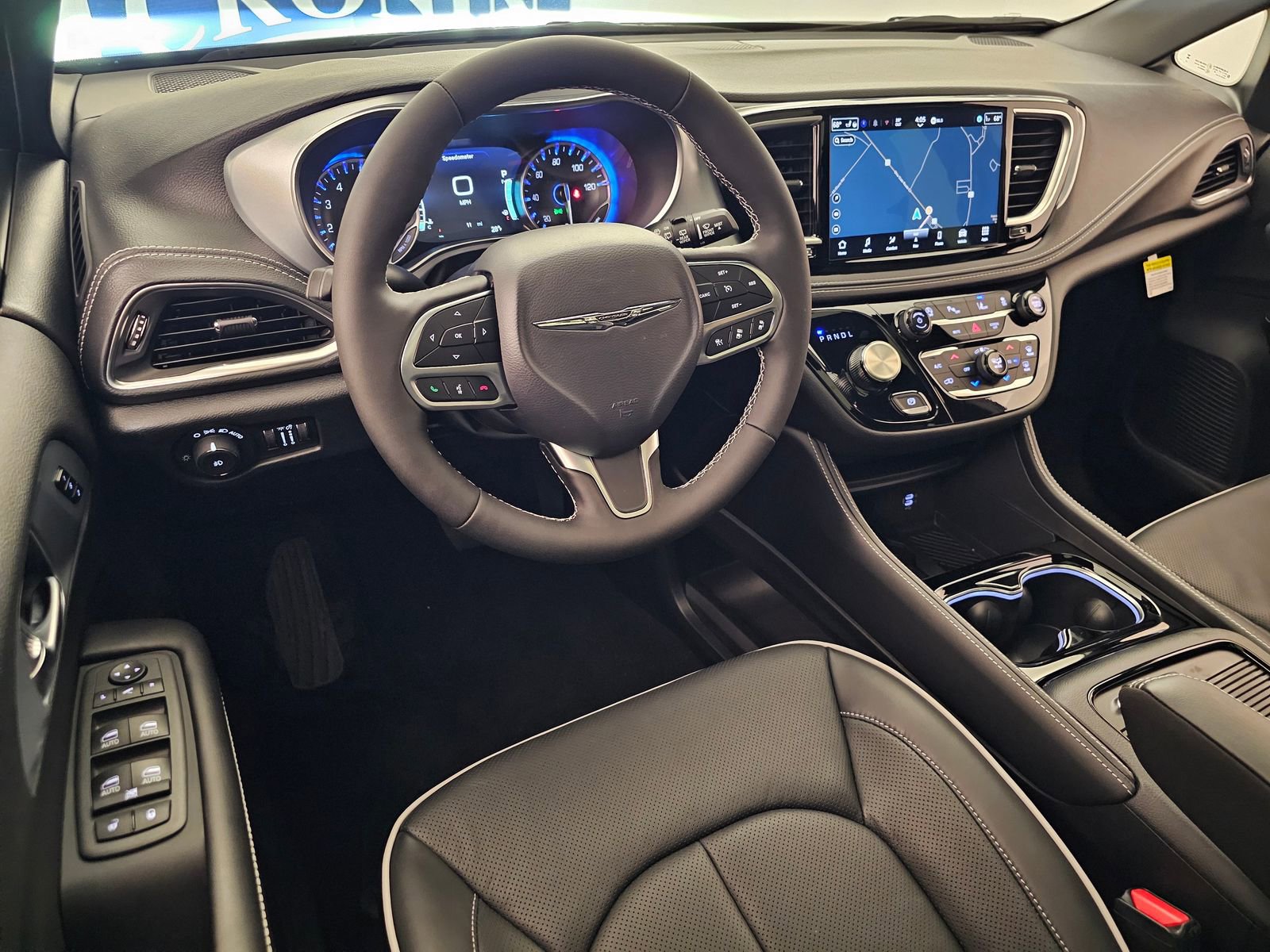 New 2026 Chrysler Pacifica Limited AWD/4WD image 15