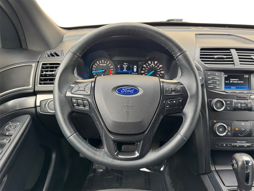 Used 2019 Ford Explorer XLT image 23