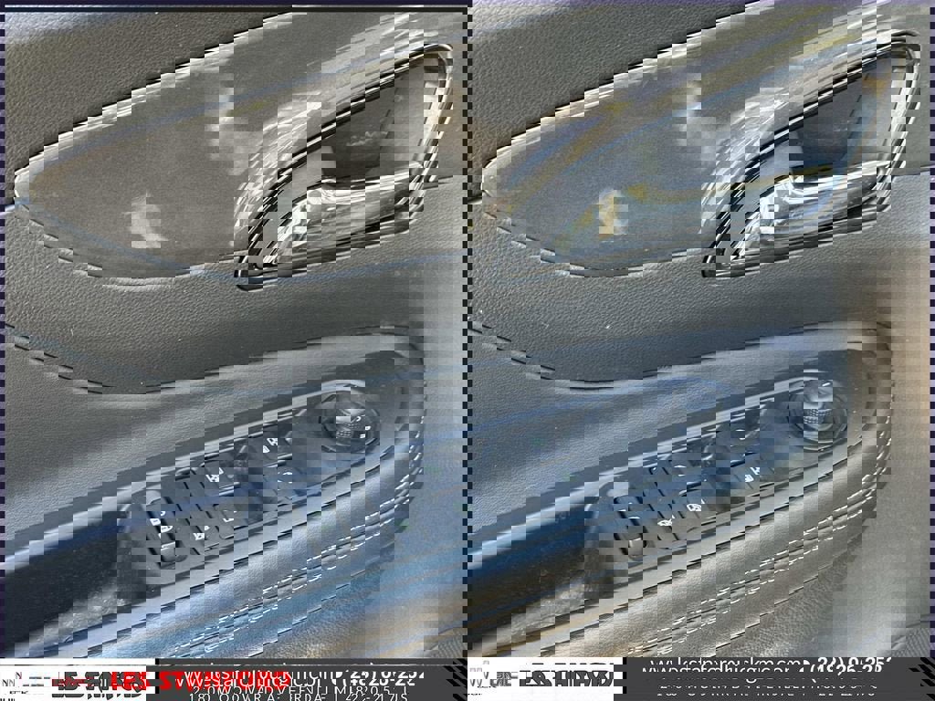 Used 2022 Buick Encore Preferred w/ Safety Package image 17