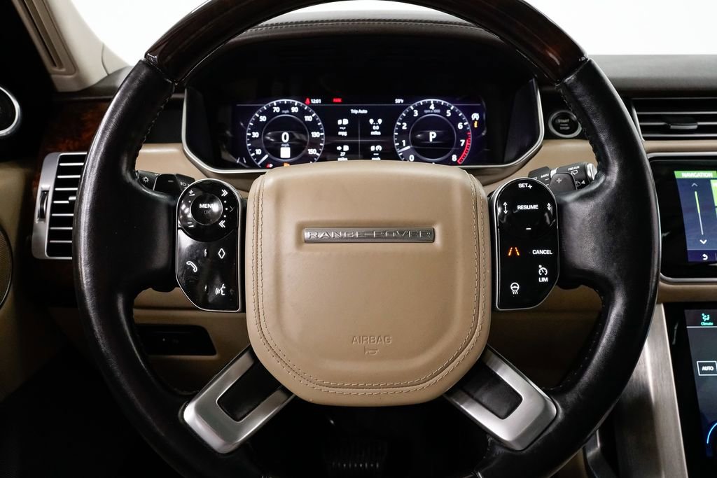 Used 2020 Land Rover Range Rover HSE image 15