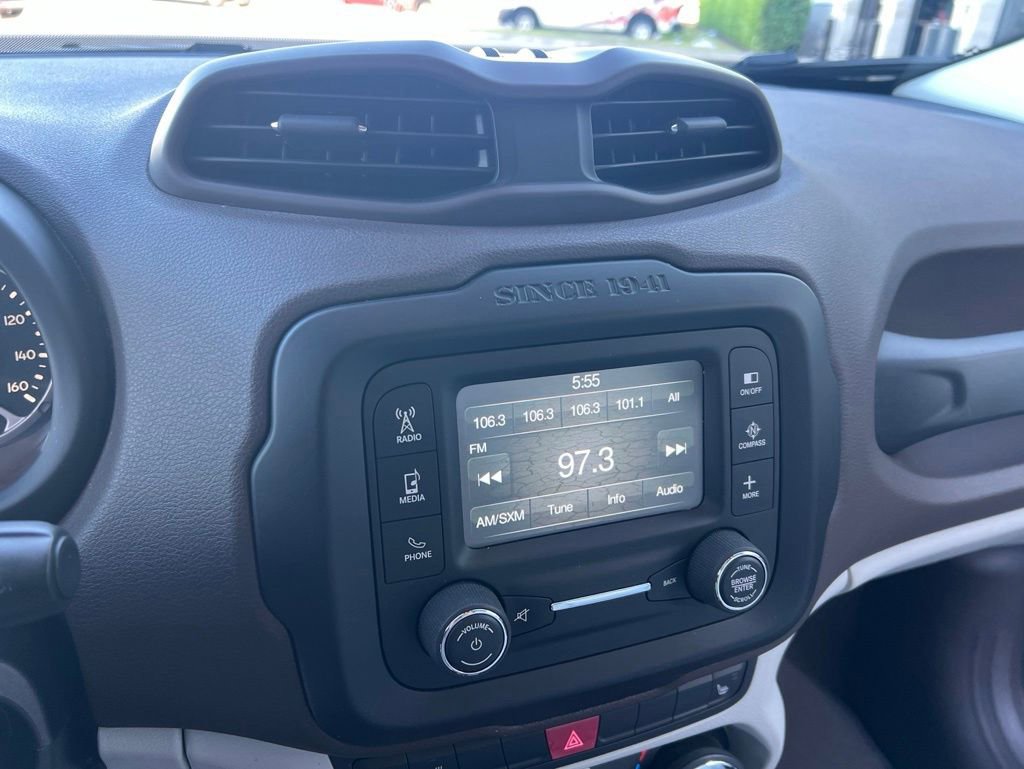 Used 2015 Jeep Renegade Limited FWD image 37