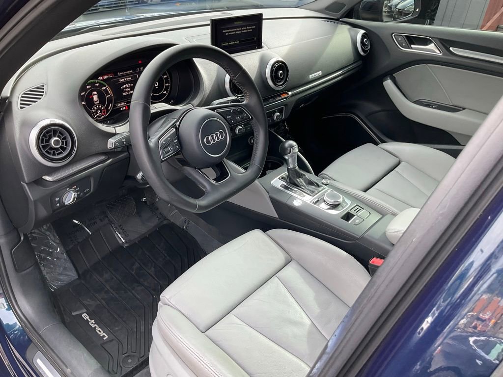 Used 2017 Audi A3 e-tron Prestige w/ Prestige Package FWD image 6