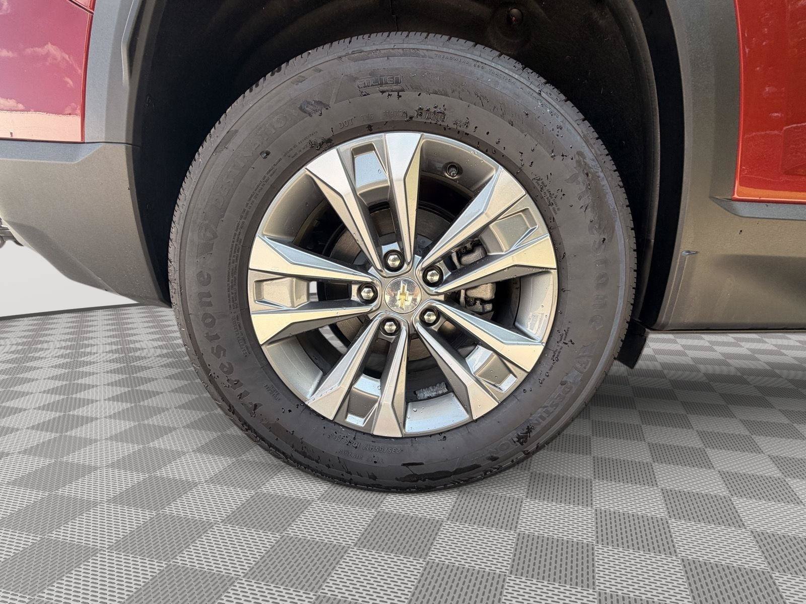 Used 2025 Chevrolet Equinox LT w/ Convenience Package II FWD image 35
