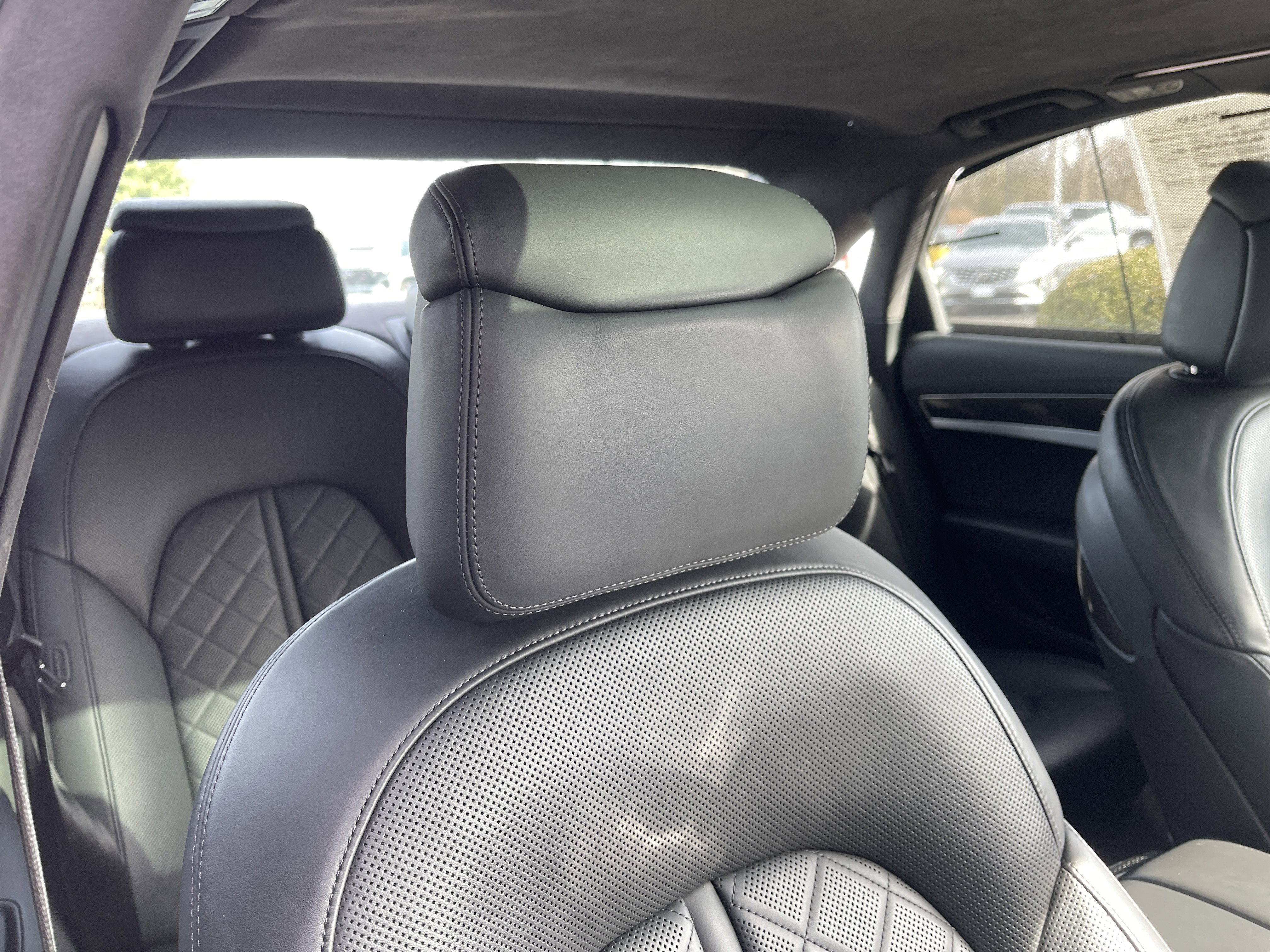 Used 2016 Audi S8 w/ Full Leather Package image 40