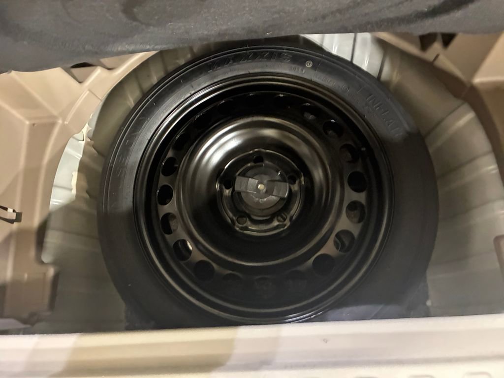 Used 2024 GMC Terrain Denali w/ Denali Premium Package image 22