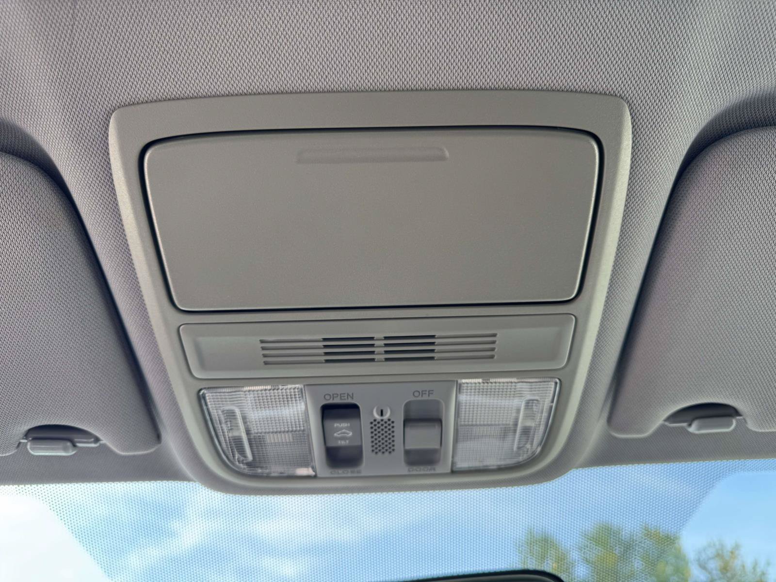 Used 2015 Honda Accord EX image 31