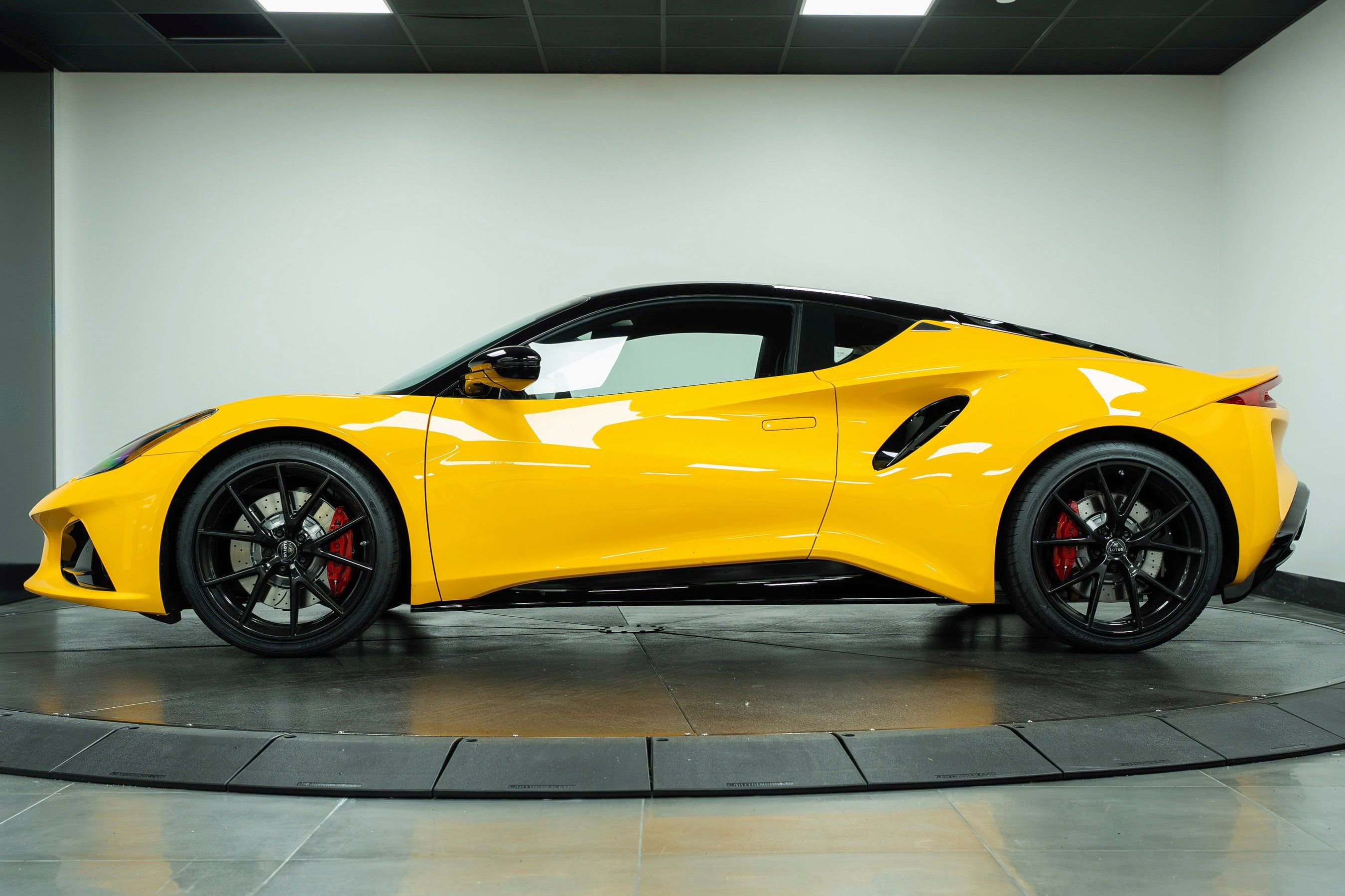 New 2026 Lotus Emira SE image 41
