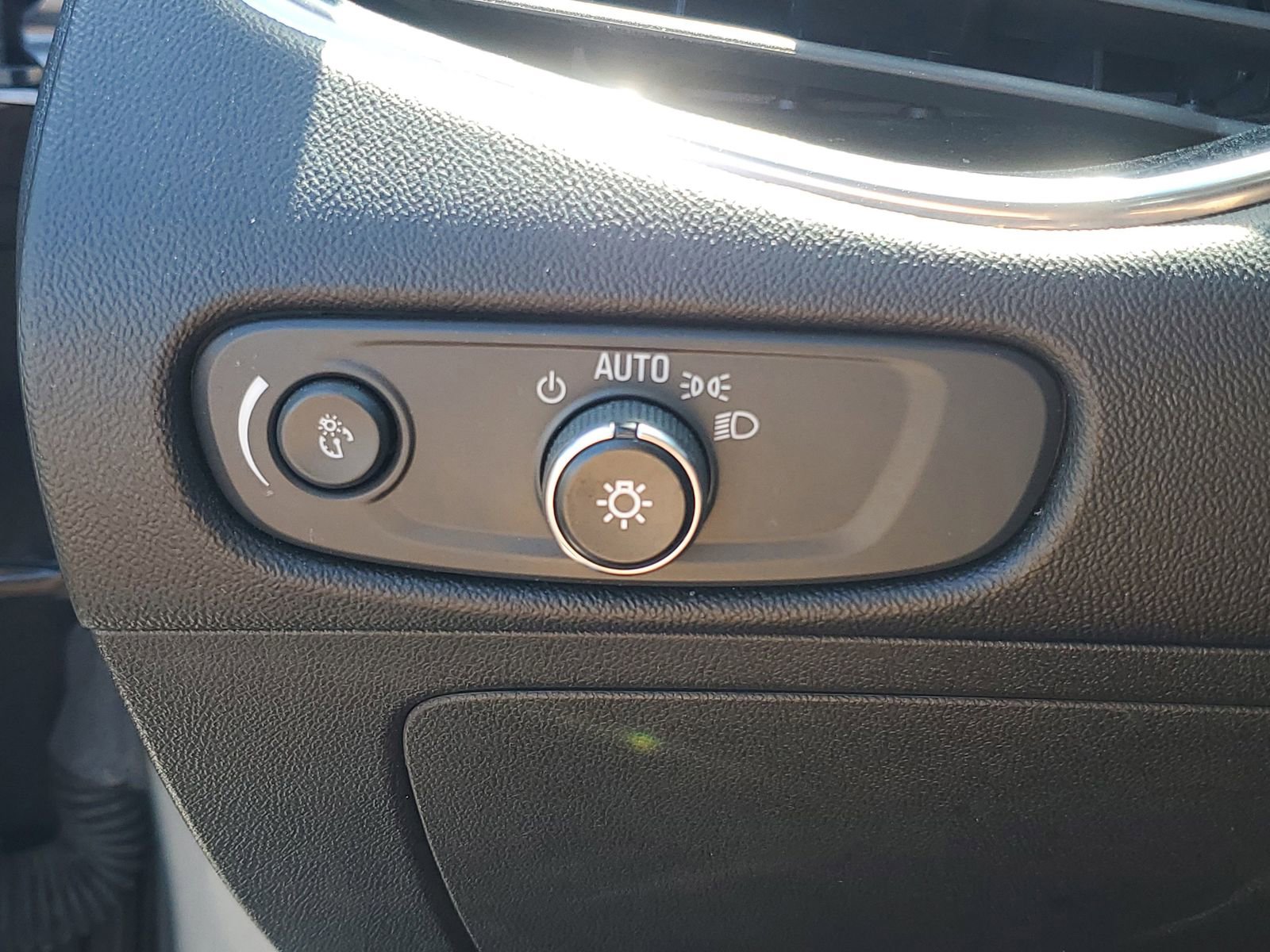 Used 2024 Chevrolet Malibu LT image 20