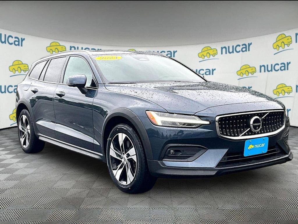 Used 2024 Volvo V60 B5 Cross Country Plus