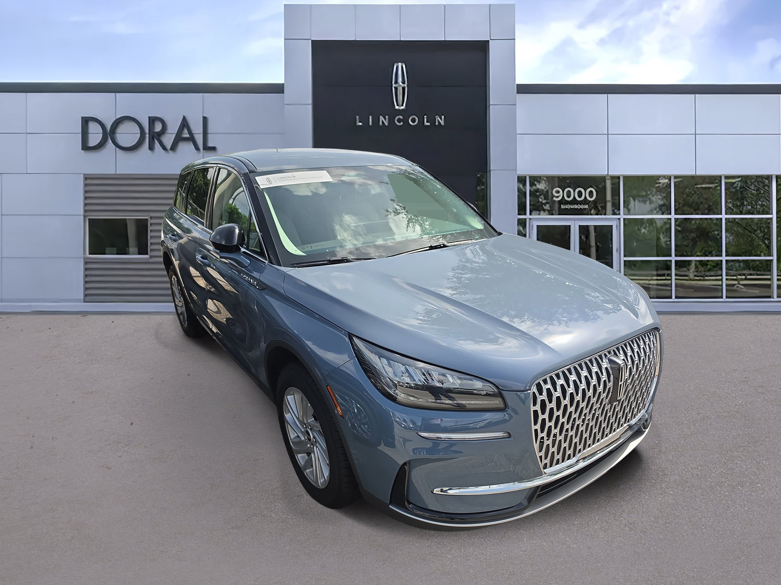 Certified 2024 Lincoln Corsair FWD image 1