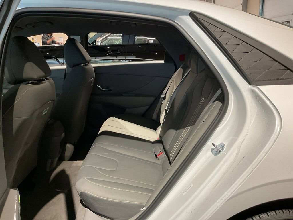 New 2026 Hyundai Elantra Sport image 15