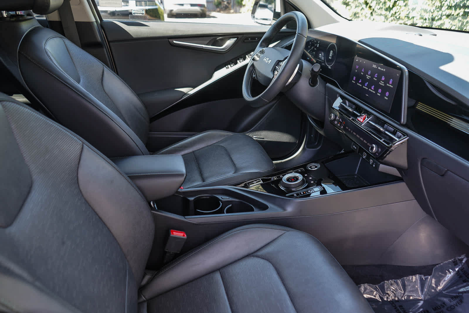 Used 2024 Kia Niro Wave FWD image 17