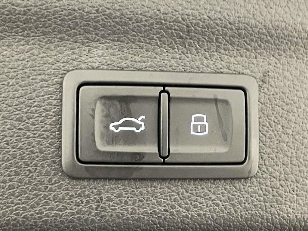 Certified 2023 Audi Q3 2.0T Premium Plus w/ Premium Plus Package image 21