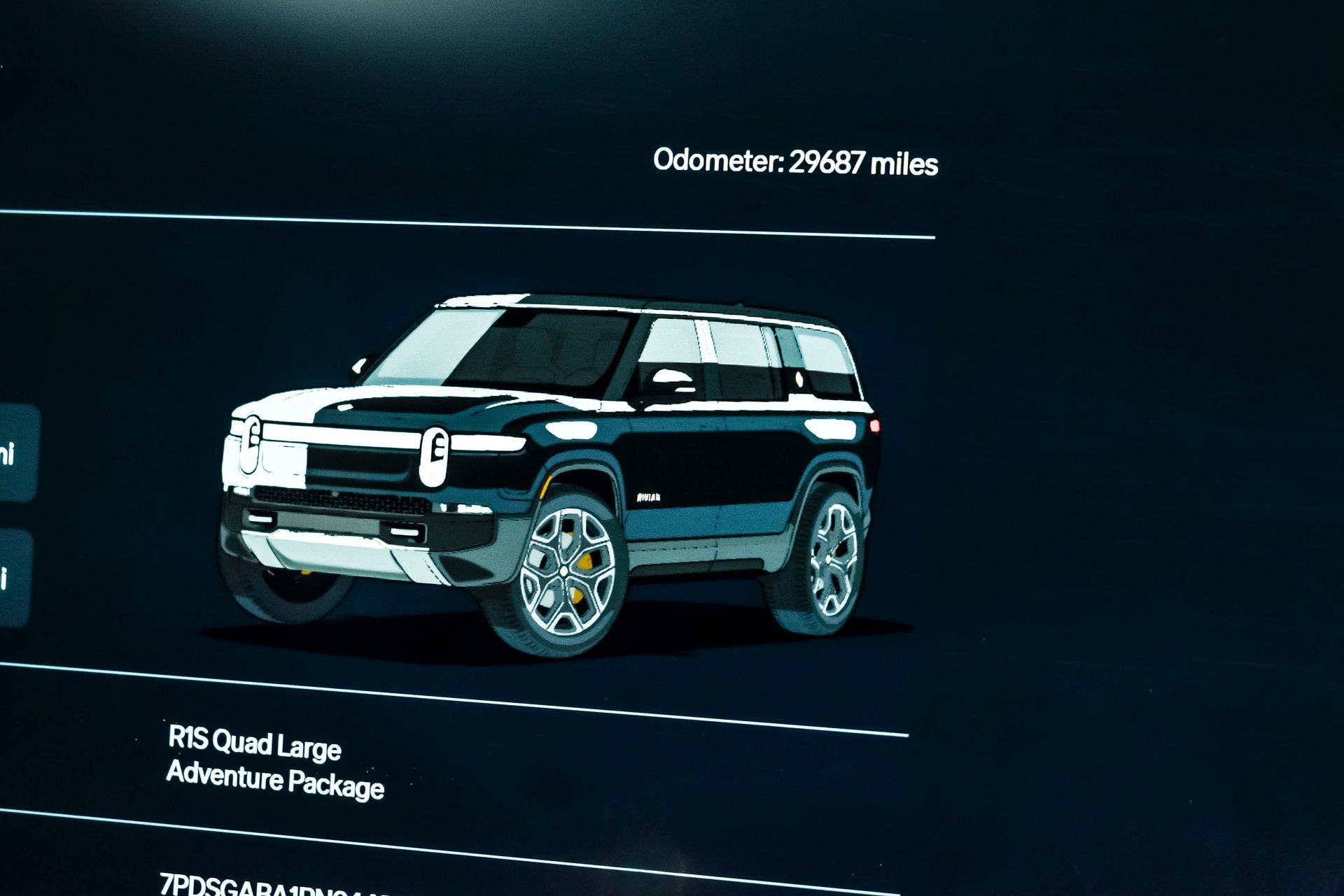 Used 2024 Rivian R1S Adventure AWD/4WD image 25