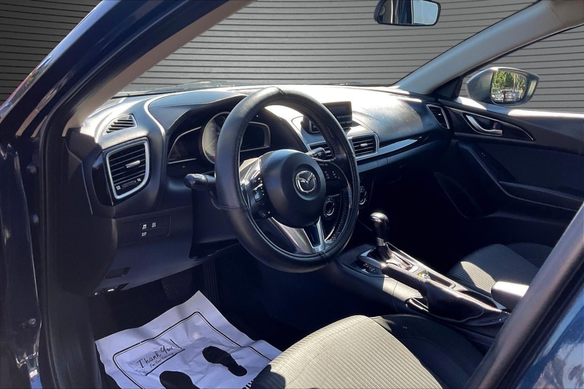 Used 2014 MAZDA MAZDA3 i Touring FWD image 16