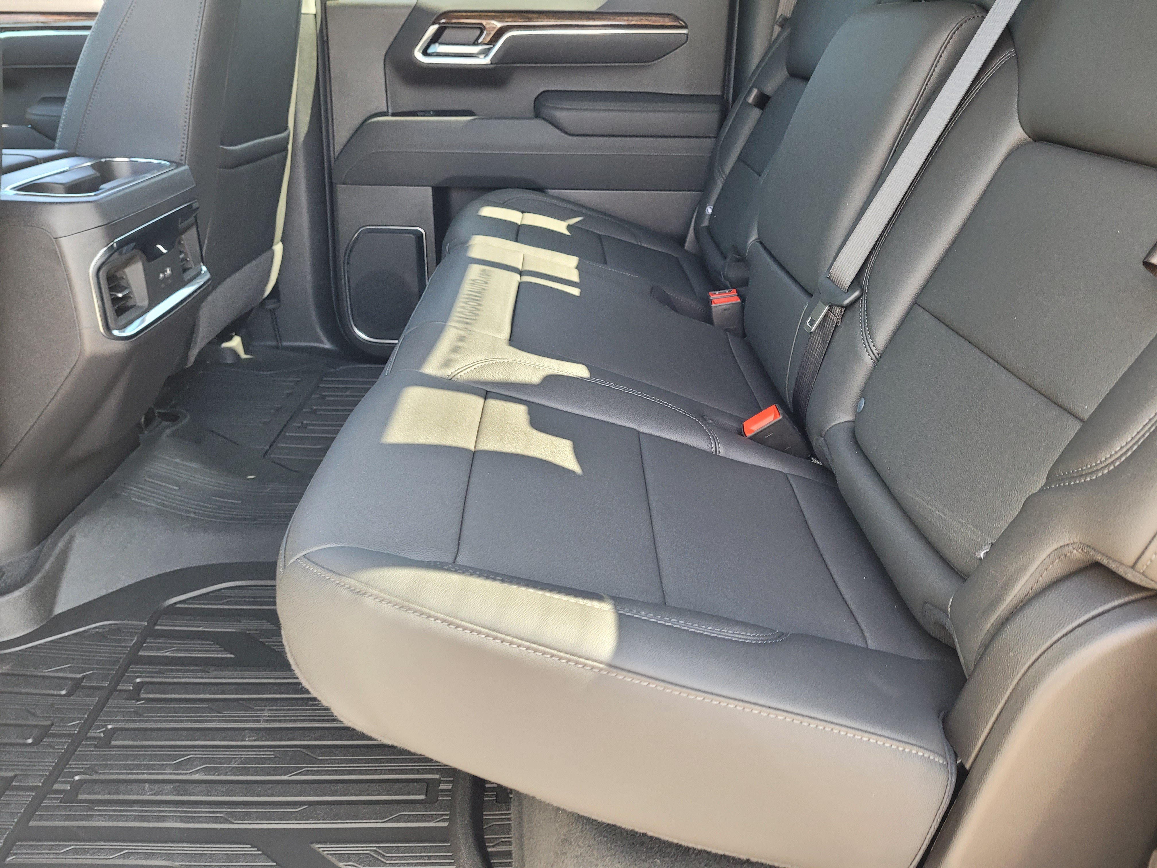 New 2026 GMC Sierra 1500 Elevation w/ Elevation Premium Package AWD/4WD image 25