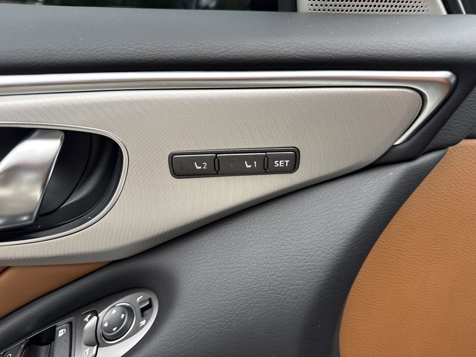 Used 2023 INFINITI Q50 Luxe w/ Cargo Package RWD image 18