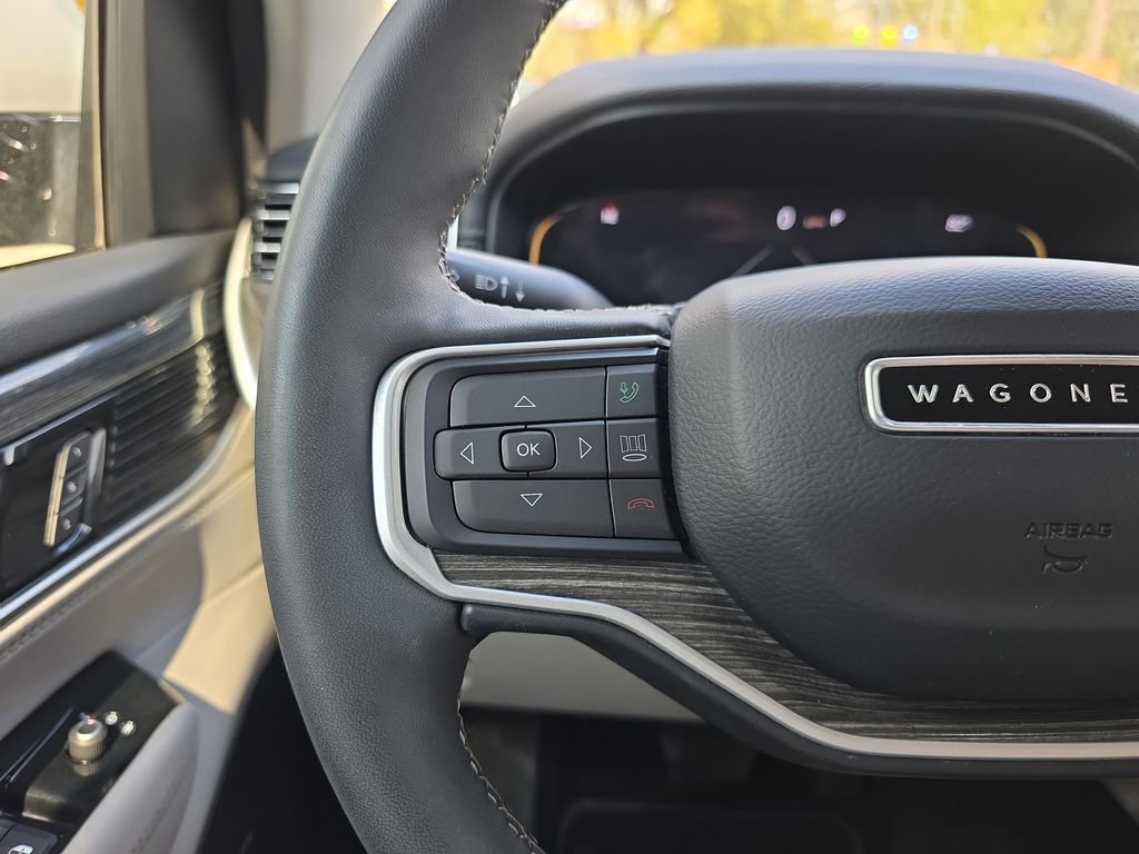 Used 2022 Jeep Wagoneer Series III w/ Flexible Seating Group image 22