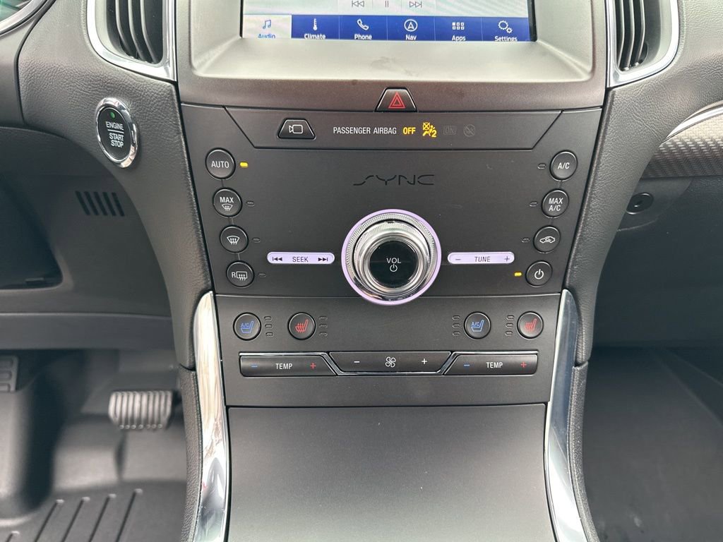 Used 2020 Ford Edge Titanium w/ Equipment Group 301A image 53