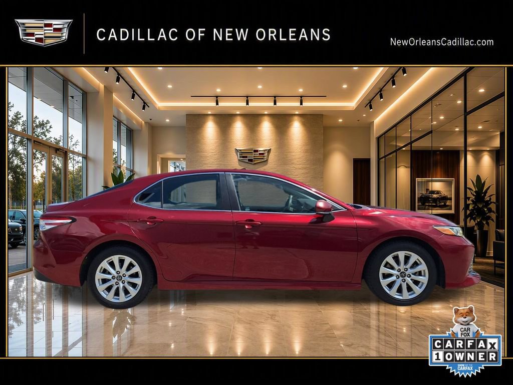 Used 2019 Toyota Camry LE w/ Convenience Package FWD image 2