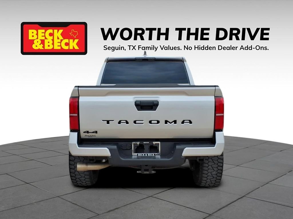 Used 2024 Toyota Tacoma TRD Sport image 5