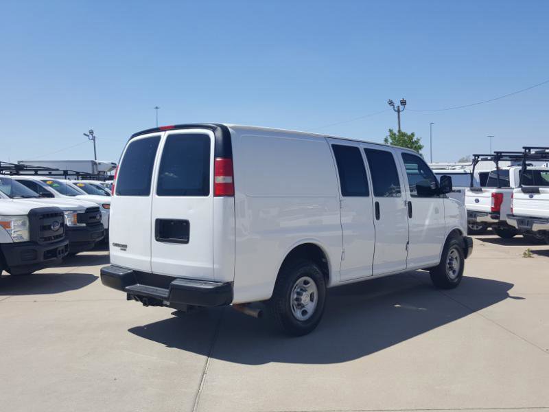 Used 2016 Chevrolet Express 2500 RWD image 7