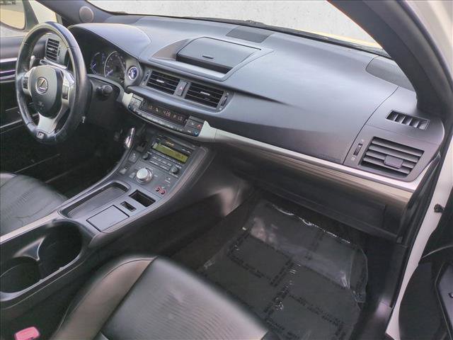 Used 2012 Lexus CT 200h Premium image 21